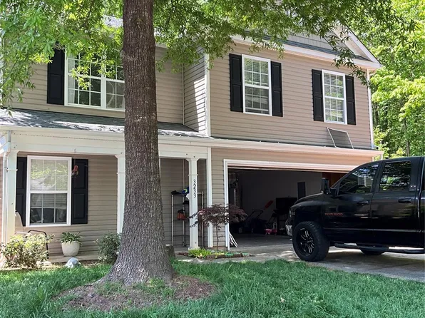 3233 Kayla Ln, Charlotte, NC 28215
