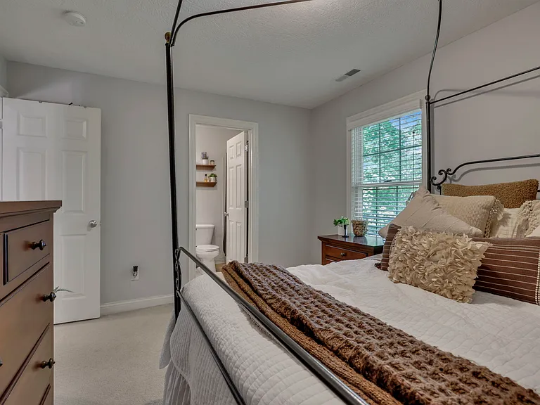 7097 Pleasant Colony Cir — Photo 63