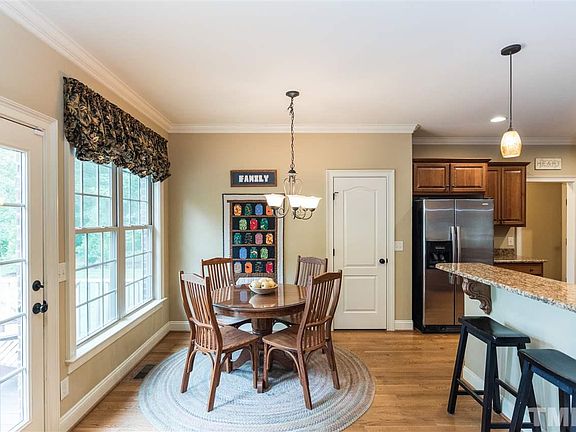 5th image of 2606 Mableton Dr