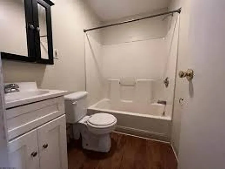 409 Forest Ave — Photo 7