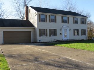 501 Mansell Dr, Youngstown, OH