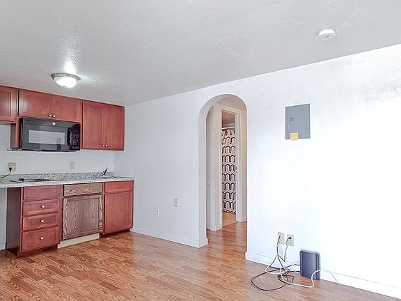 2nd image of 257 W Whalen St #4