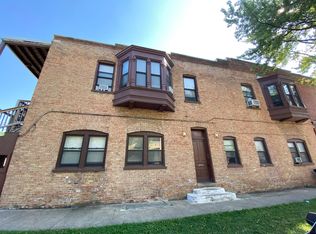 3069 N Central Park Ave #1R, Chicago, IL 60618