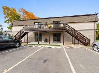 125 E Mill St APT 103, Wauconda, IL 60084