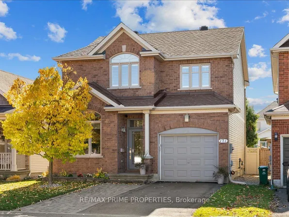 171 Trail Side Cir, Ottawa, ON K4A 5B4