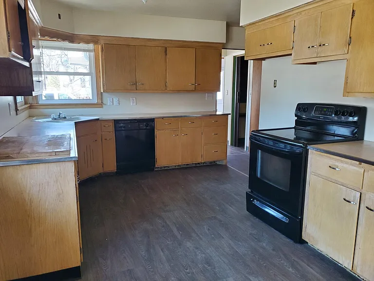 1717 Talmage Ave SE — Photo 5