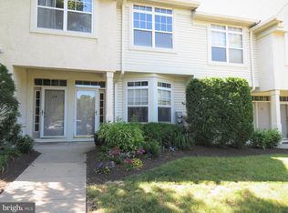 113 Dresher Woods Dr, Dresher, PA 19025