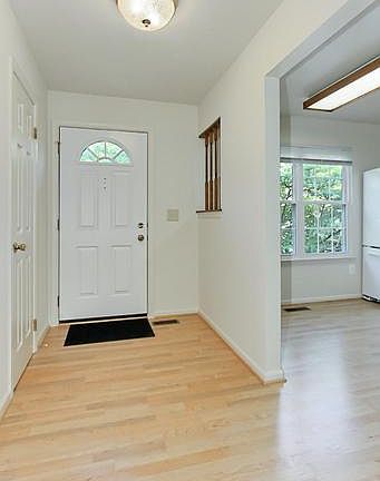 4th image of 246 Finchingfield Ct