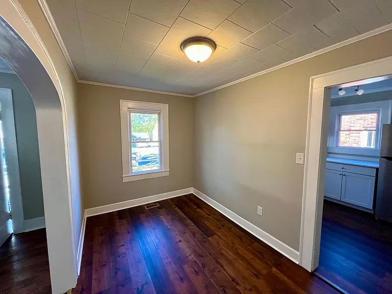 111 Highland Ave — Photo 4