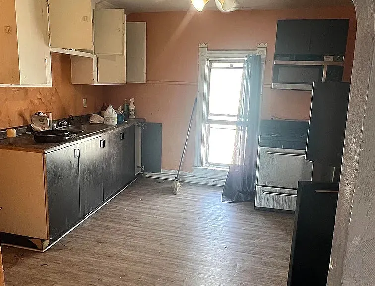 128 Lafayette St #3 — Photo 2
