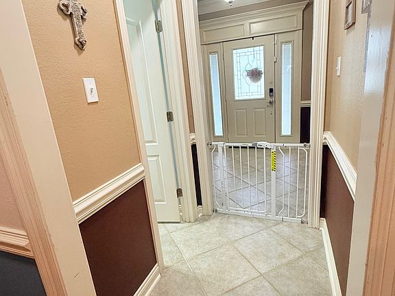 3rd image of 32 Earnhardt Cir
