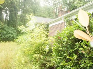 1806 S Point Rd, Belmont, NC 28012