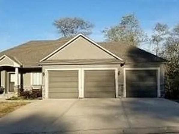 19532 E 14th St N, Independence, MO 64056