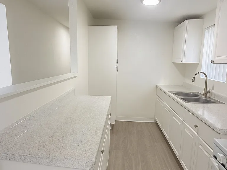 3438 W Ariel Pl — Photo 8