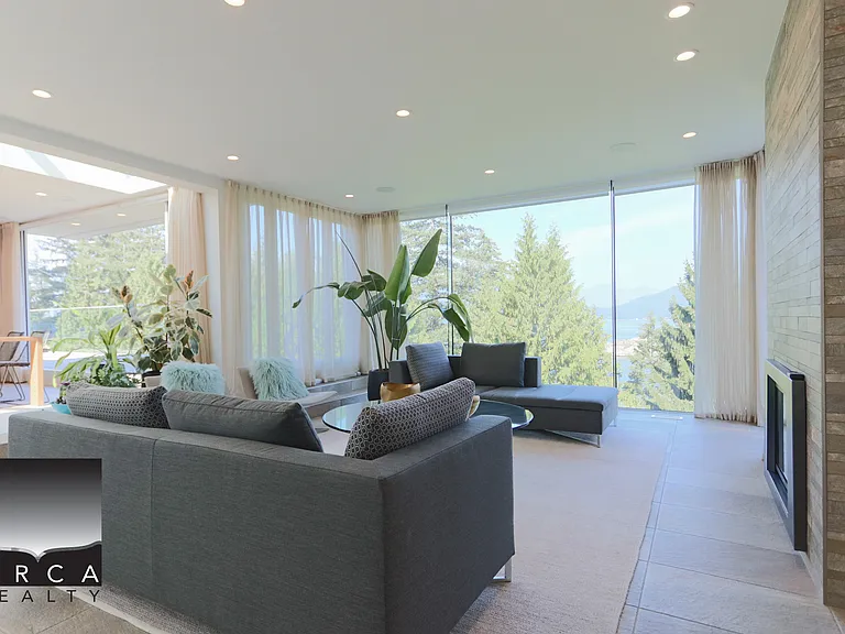 6173 Nelson Ave — Photo 3