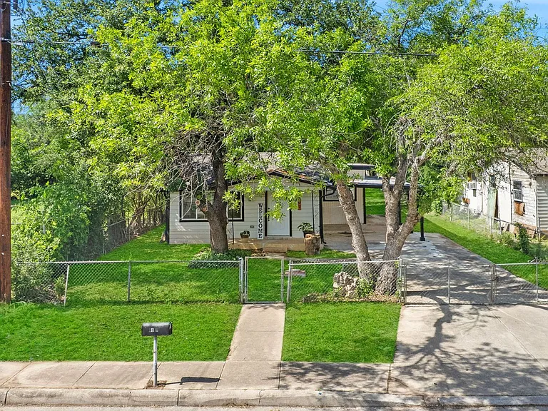 5807 Mayo Dr — Photo 1