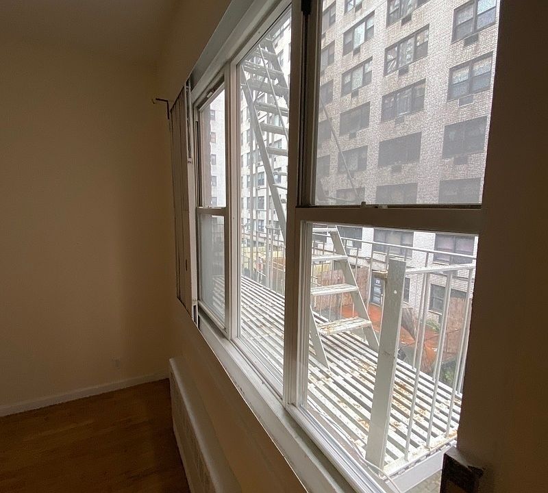 1st image of 450 W 58th St #2CA