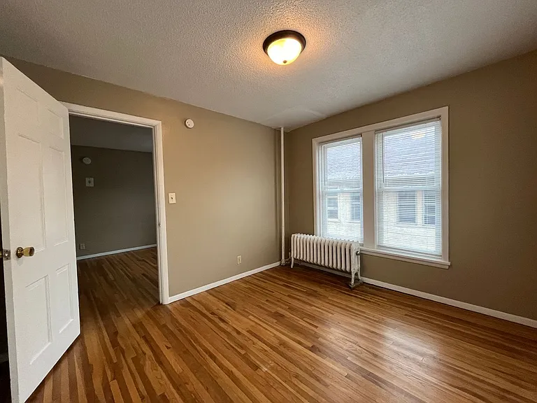 476 Herschel St. — Photo 28