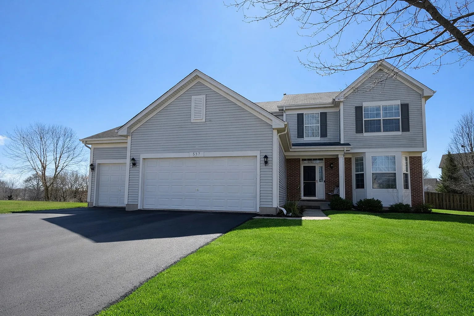 537 W Mara Lynn Ct photo 1