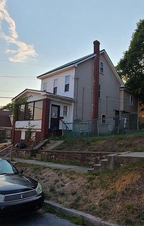 2nd image of 1234 18th Ave