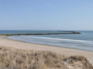 14 Percy Ln, Narragansett, RI 02879