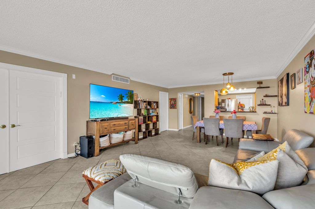 3080 N Course Drive #501, photo 9