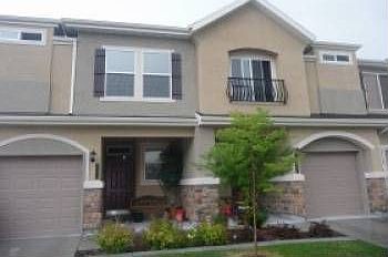 2nd image of 1542 Kingsbury Ln