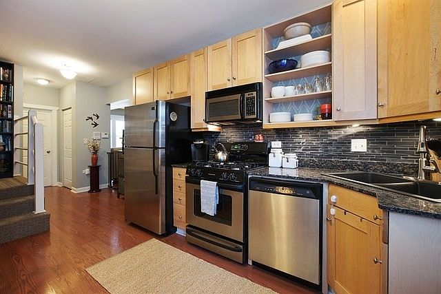 1st image of 4335 N Ashland Ave #3N
