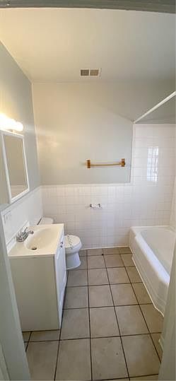 1st image of 810 Audrey Nixon Blvd #2