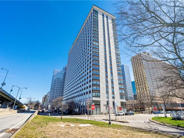 320 Fort Duquesne Blvd APT 21C, Pittsburgh, PA 15222