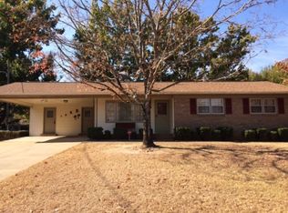 613 Meadowridge Dr, Warner Robins, GA 31093