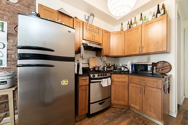 Rented by Maplewood Management | media 37