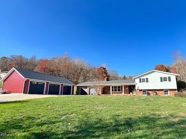 2239 Frys Valley Rd SW, Port Washington, OH 43837