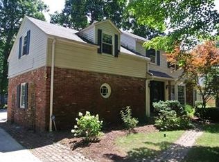 1230 Maryland Dr, Anderson, IN 46011