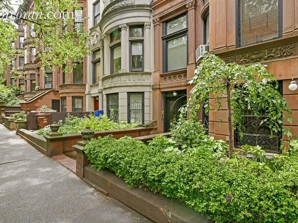 304 Garfield Place image 1 of 5