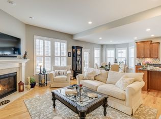 32 Kensington, Plymouth, MA 02360