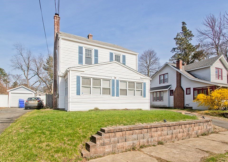 135 Dwight Rd, East Longmeadow, MA 01028 Zillow