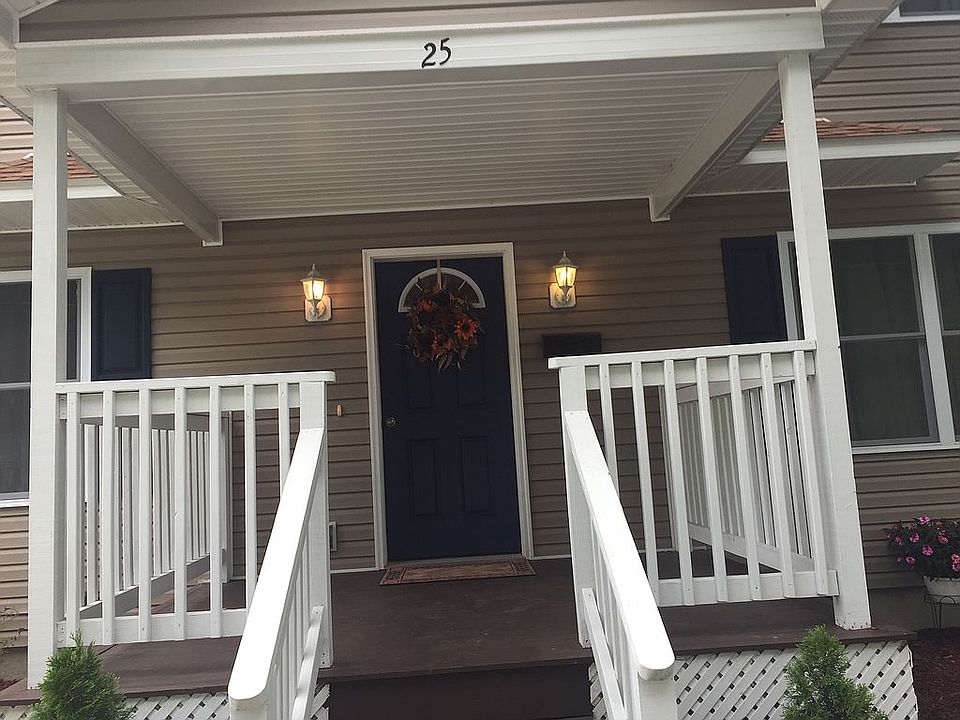 2nd image of 25 Wayne St