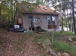 943 Toll Rd, Effort, PA 18330