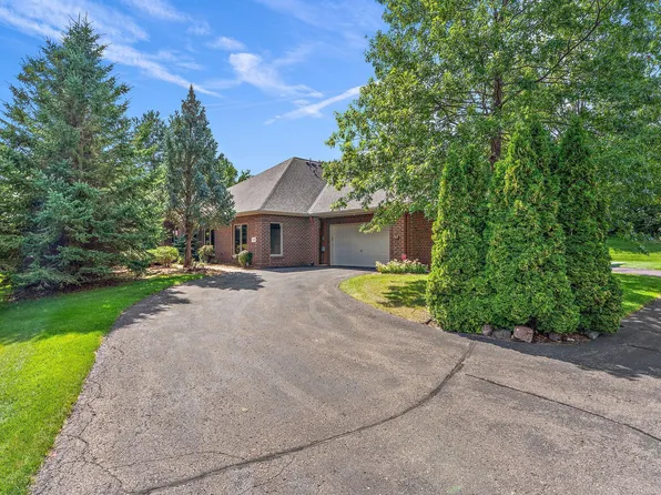 139 Deerwood Ct, Hudson, WI 54016
