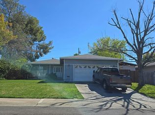 5760 Connie Ct, Loomis, CA 95650
