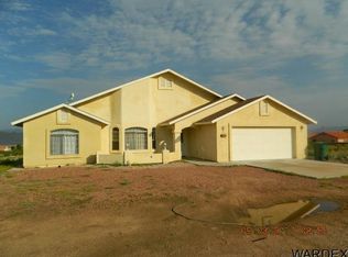 9275 N River Run Dr, Kingman, AZ 86401