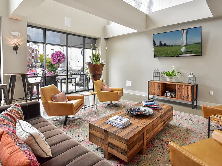 Landmark Lofts — Photo 45