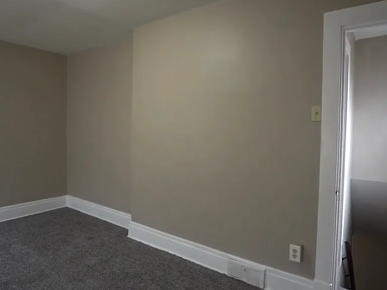 109 Gross St — Photo 4