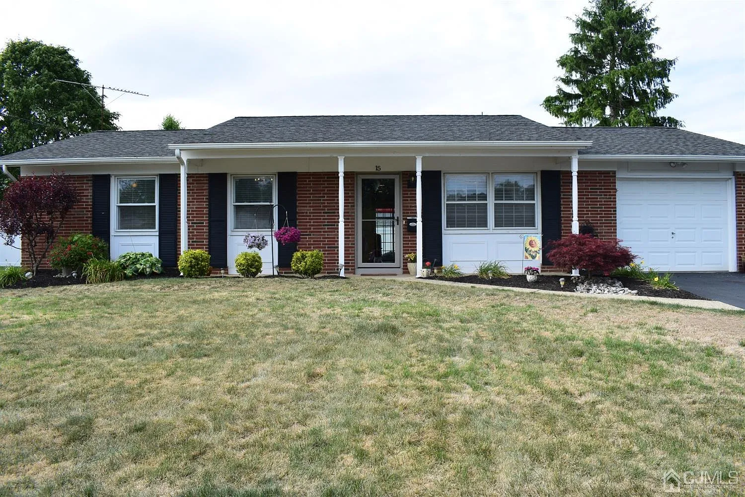 15 Norwood Ave photo 1