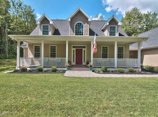 3193 Creek Rd, Union Dale, PA 18465