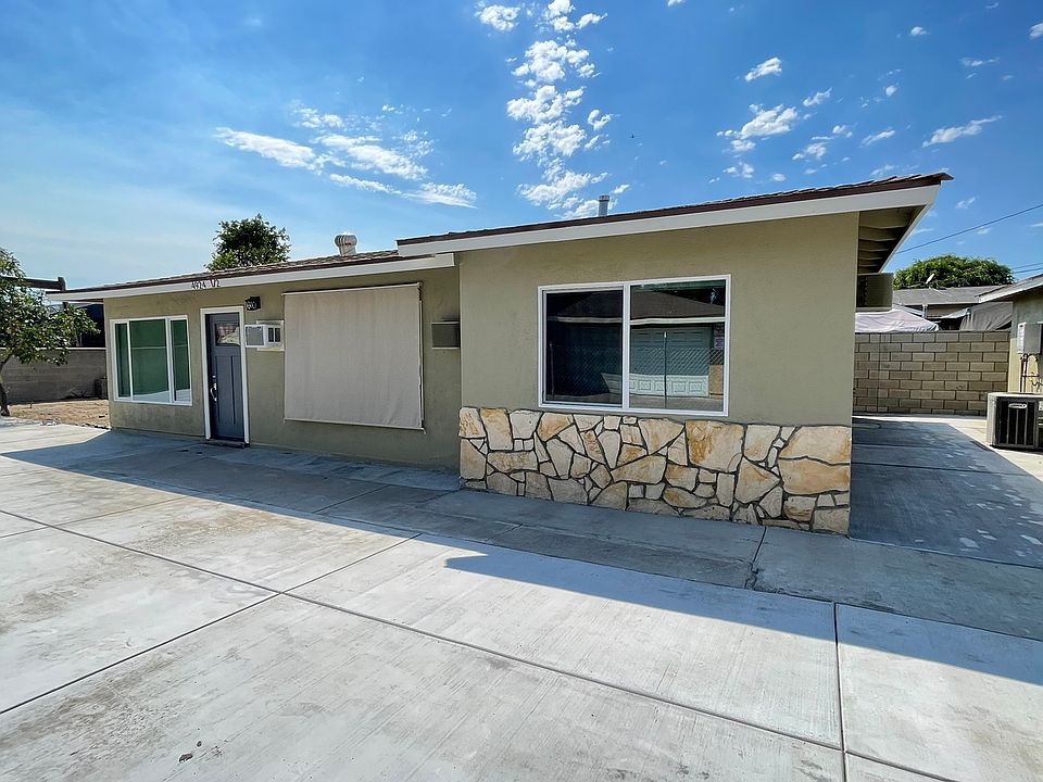 1st image of 4922 Santa Ana St #1/2
