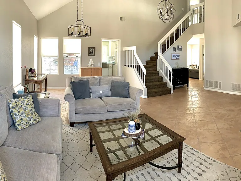 541 Avenida Blanco — Photo 3