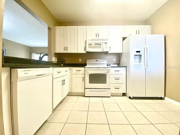 2nd image of 6012 Portsdale Pl Unit 201