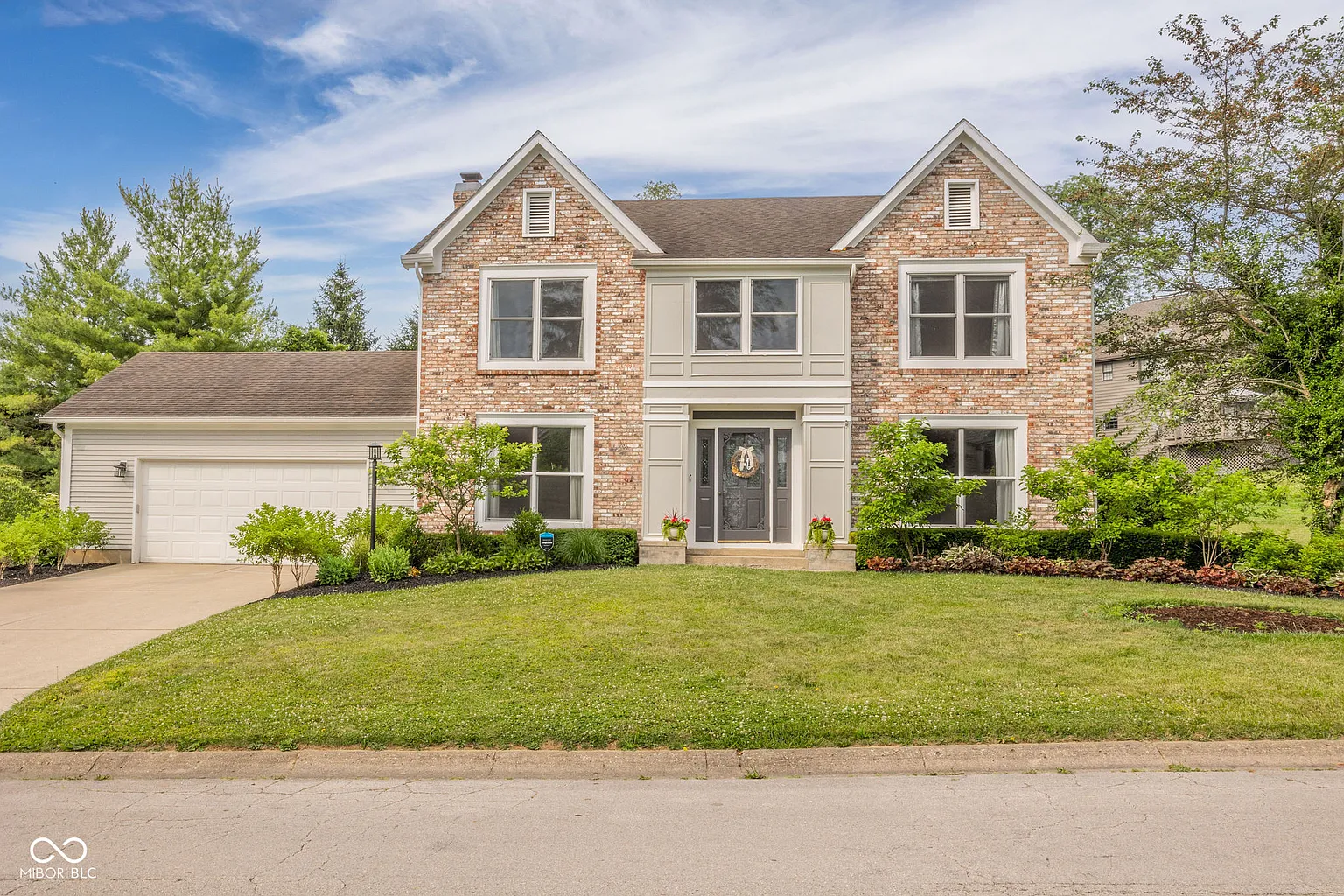 1508 Pheasant Run photo 1